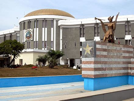 Monrovia – Travel guide at Wikivoyage.